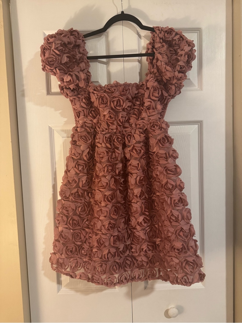 Altar’d State 3D Rosette Puff Sleeve Dress – Size Small